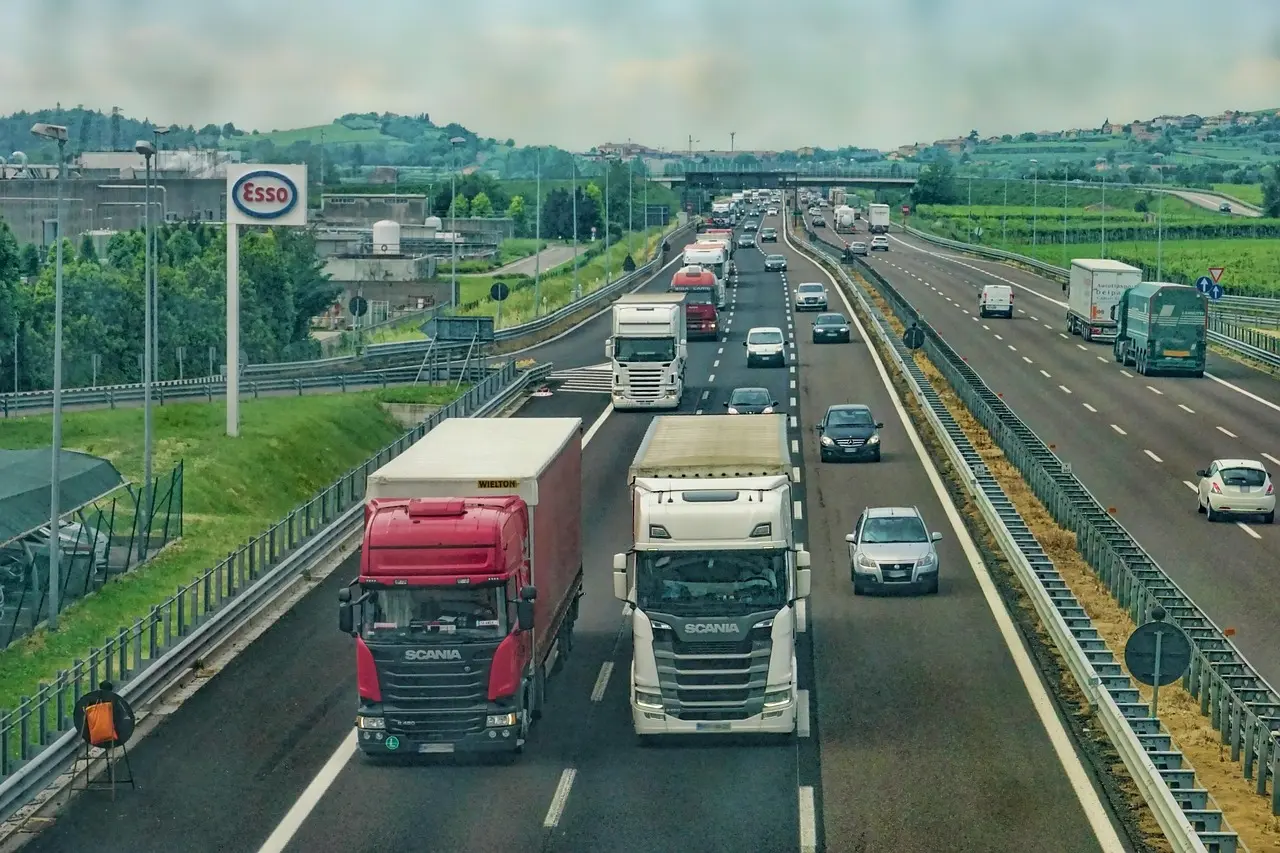 Servicio de transporte de mercaderías y carga entre Chivilcoy y Buenos Aires - Expreso Banchero